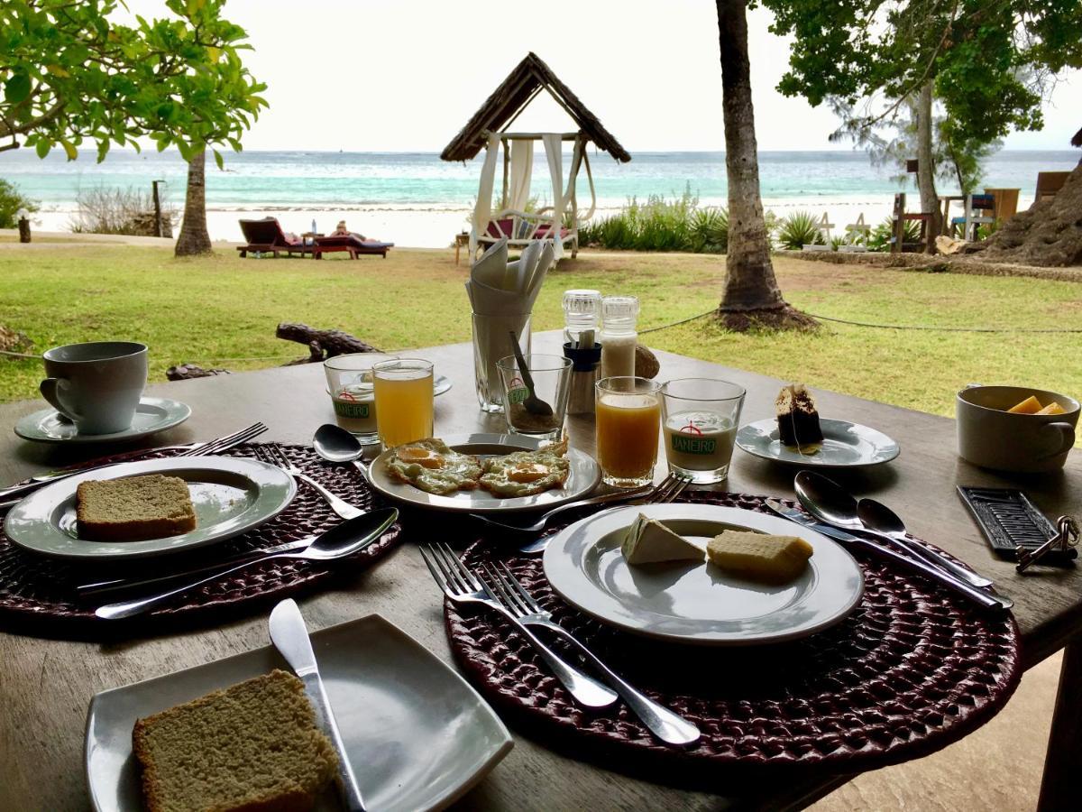 Eleven Pearl Boutique Hotel & Spa Diani Beach Esterno foto