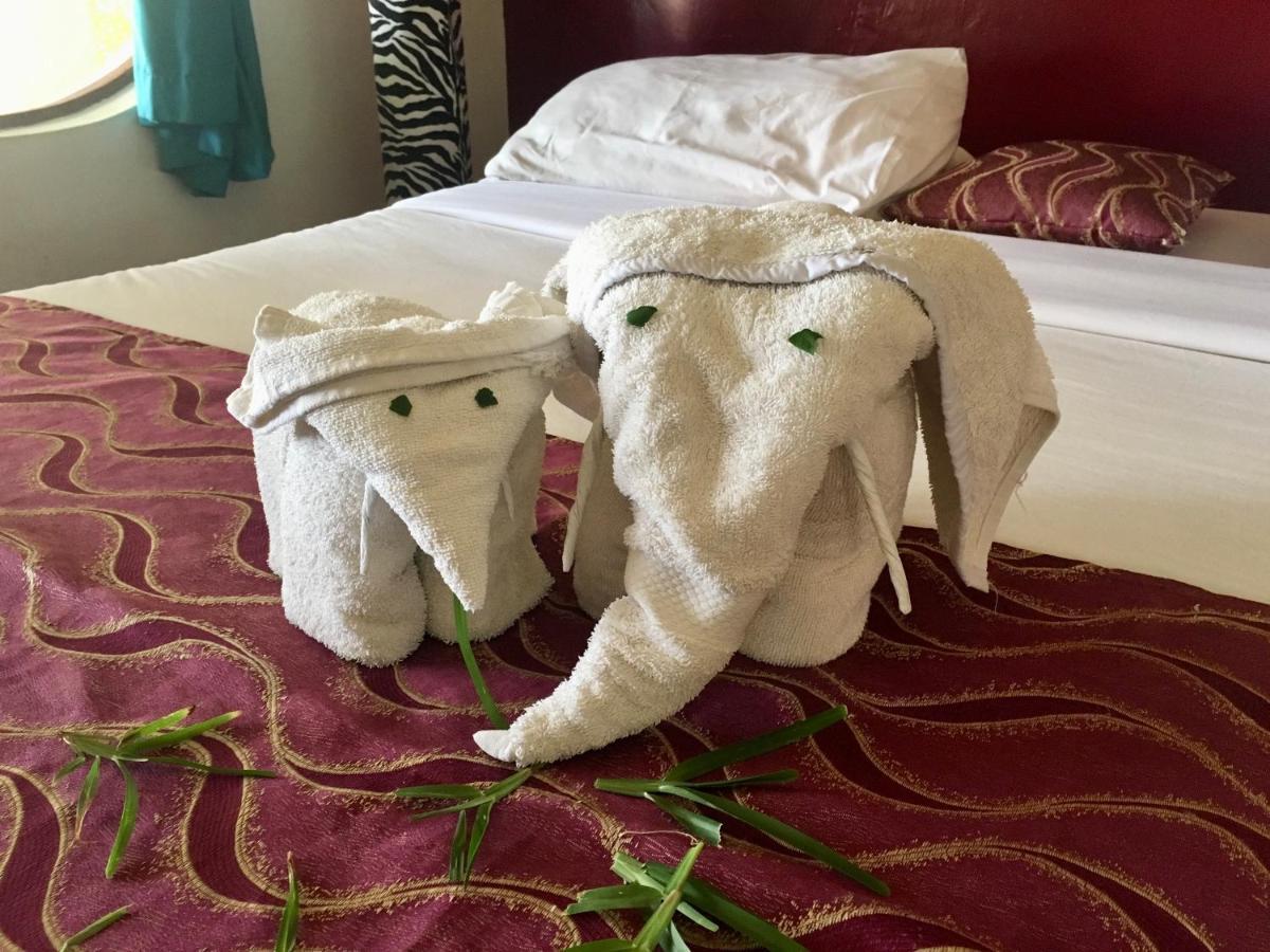 Eleven Pearl Boutique Hotel & Spa Diani Beach Esterno foto