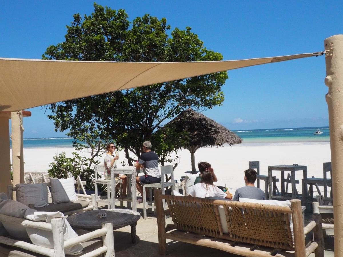 Eleven Pearl Boutique Hotel & Spa Diani Beach Esterno foto