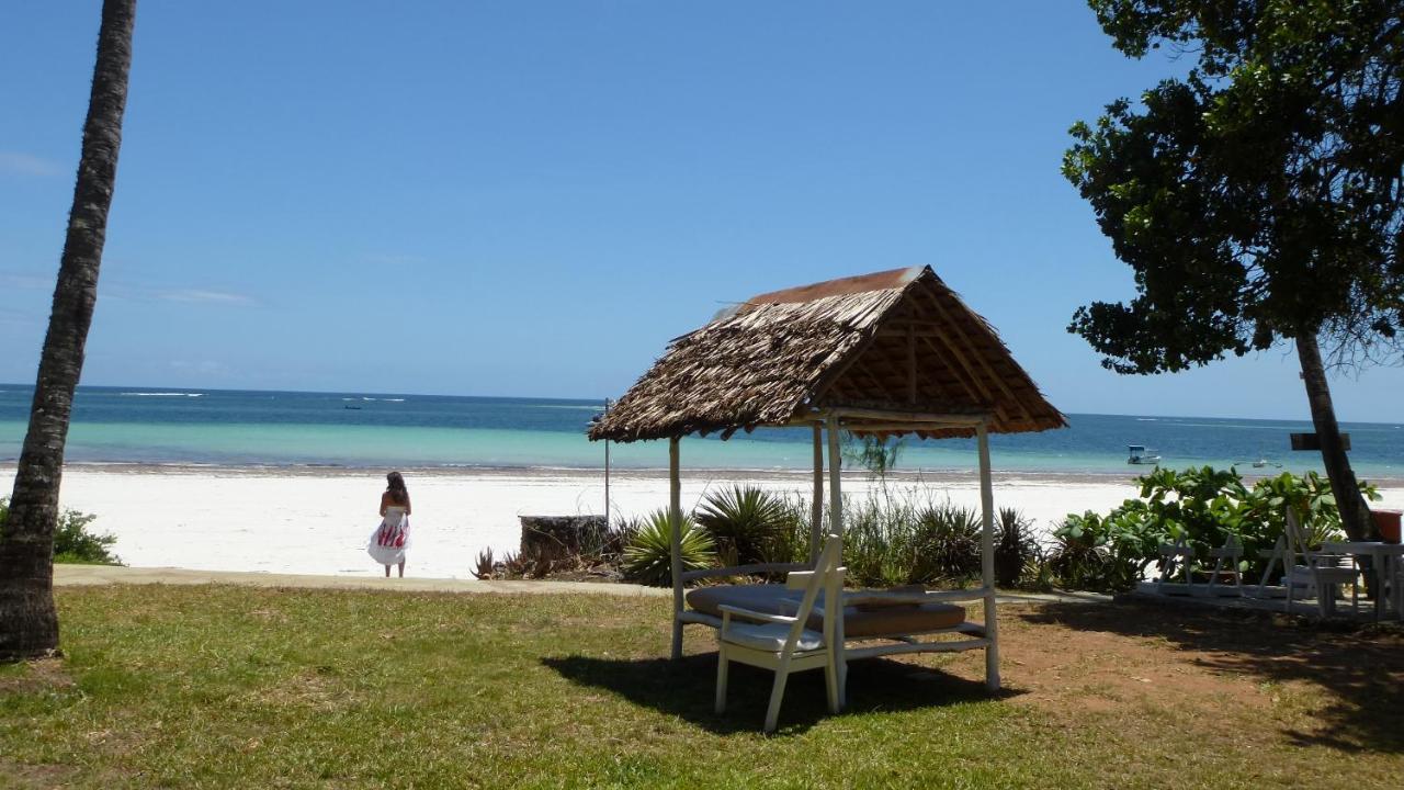 Eleven Pearl Boutique Hotel & Spa Diani Beach Esterno foto