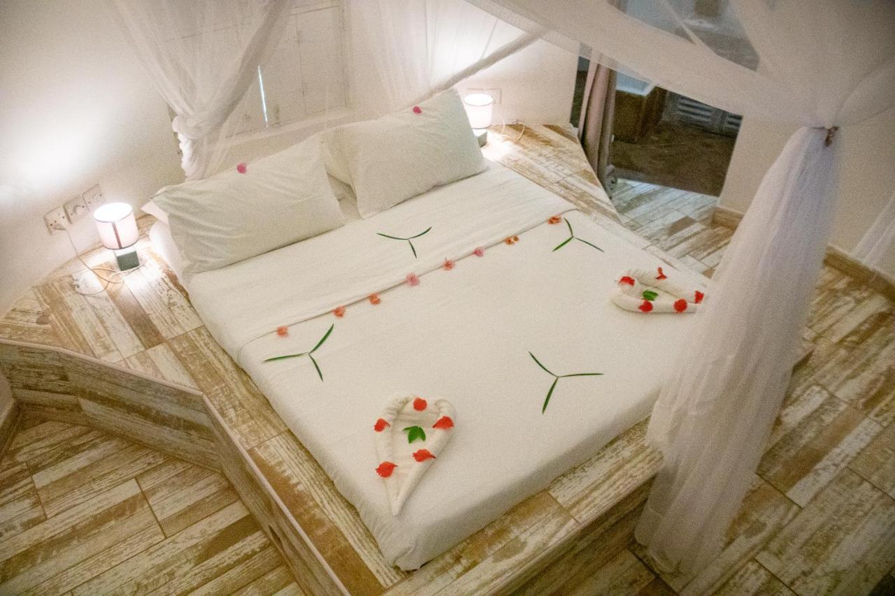 Eleven Pearl Boutique Hotel & Spa Diani Beach Esterno foto