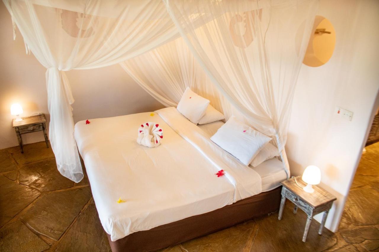 Eleven Pearl Boutique Hotel & Spa Diani Beach Esterno foto