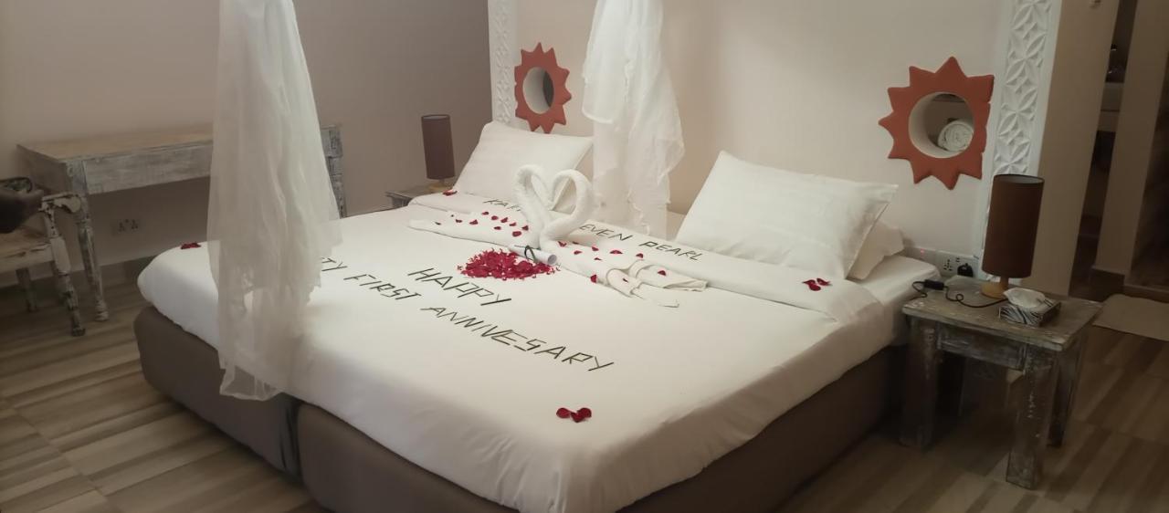 Eleven Pearl Boutique Hotel & Spa Diani Beach Esterno foto